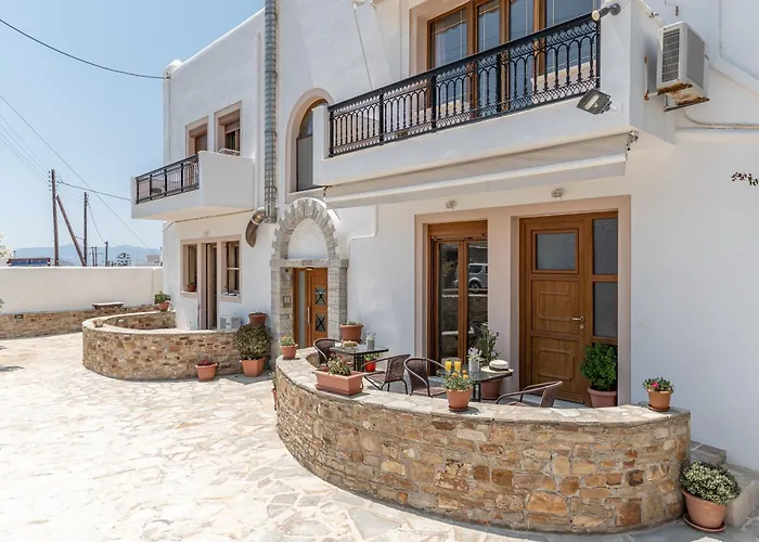 Vaso In Town With Parking