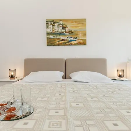 Vaso & In Naxos Town Apartment Naxos City