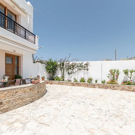 Vaso & In Naxos Town Apartment *