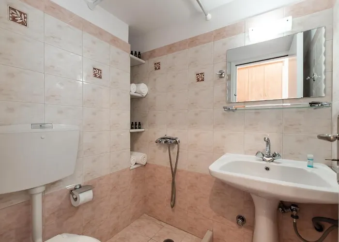 Vaso Studios In Town With Parking * Naxos City